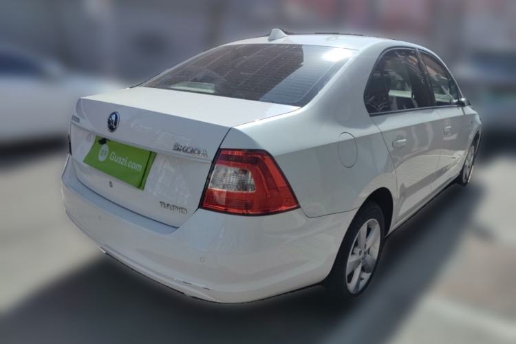 Used Skoda Rapid 2015 1.6L Automatic Smart Selection Model