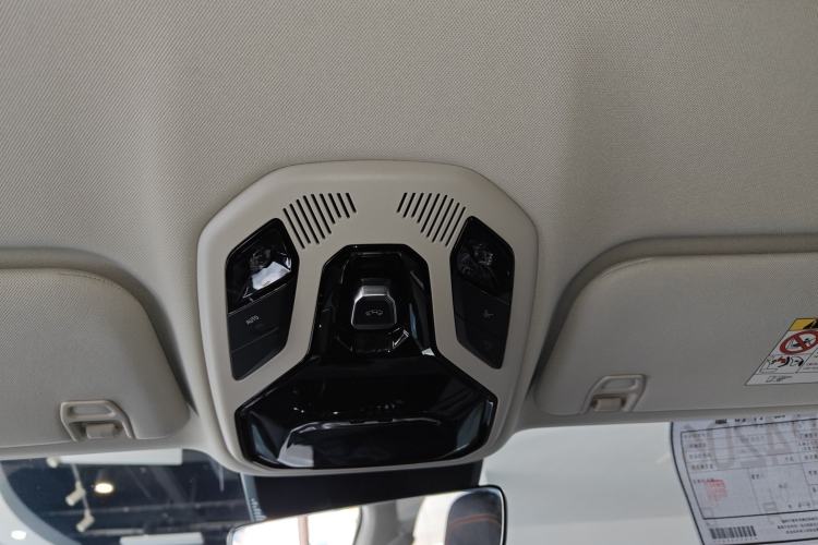 Used Lynk & Co 06 EM-P 2023 1.5T Remix PHEV Pro
