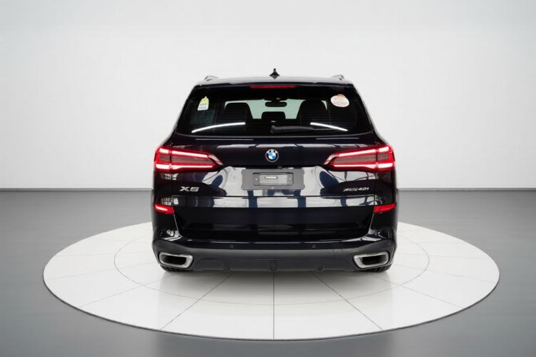 Used BMW X5 2021 xDrive40i Luxury Model with M Sport Package