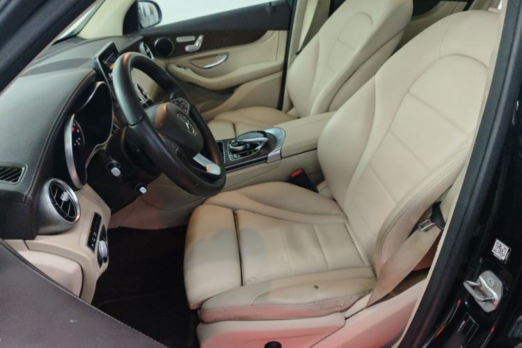 Used Mercedes-Benz GLC 2016 GLC 300 4MATIC Dynamic Model Left Front Seat