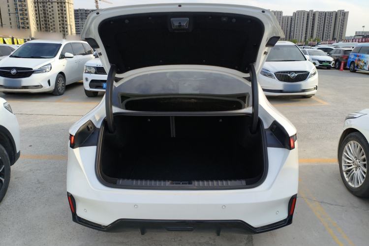 Used Lynk & Co 07 2024 EM-P 126 Long-Range Ultra Trunk