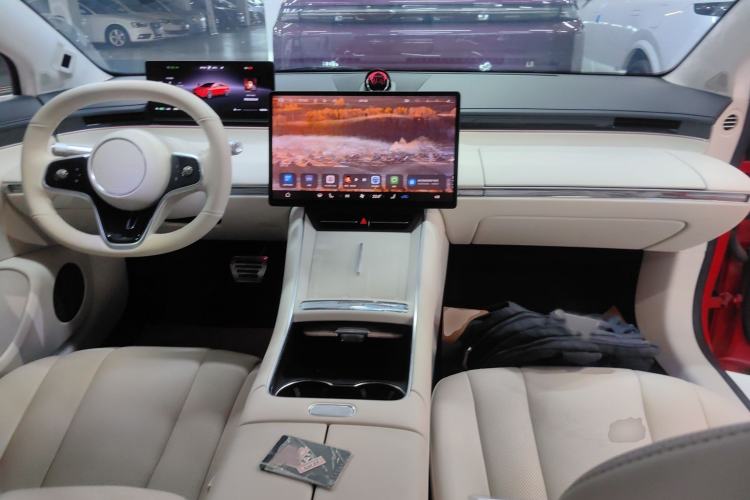 Used Hima Luxeed S7 2025 785 km Ultra