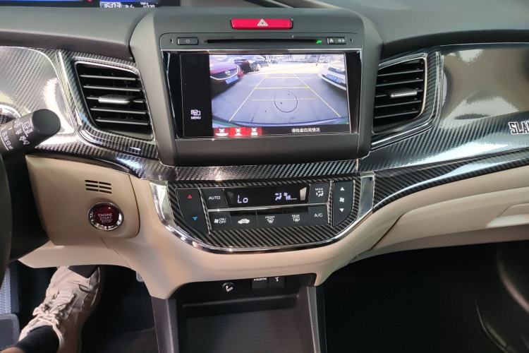 Used Honda Jade 2014 1.8L Automatic Comfort Elite Version 5 Seats
