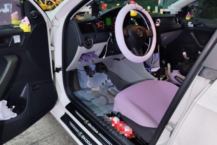 Used Skoda Rapid 2016 1.4L Manual Front-Wheel Drive Model Driver Seat