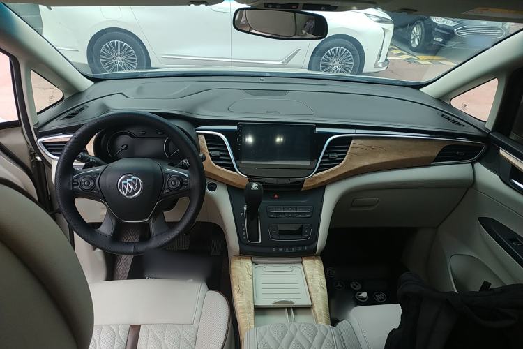 Used Buick GL8 2018 ES 28T Comfort Model China VI Standard