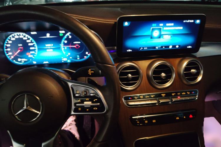 Used Mercedes-Benz GLC 2021 GLC 300 L 4MATIC Dynamic Model
