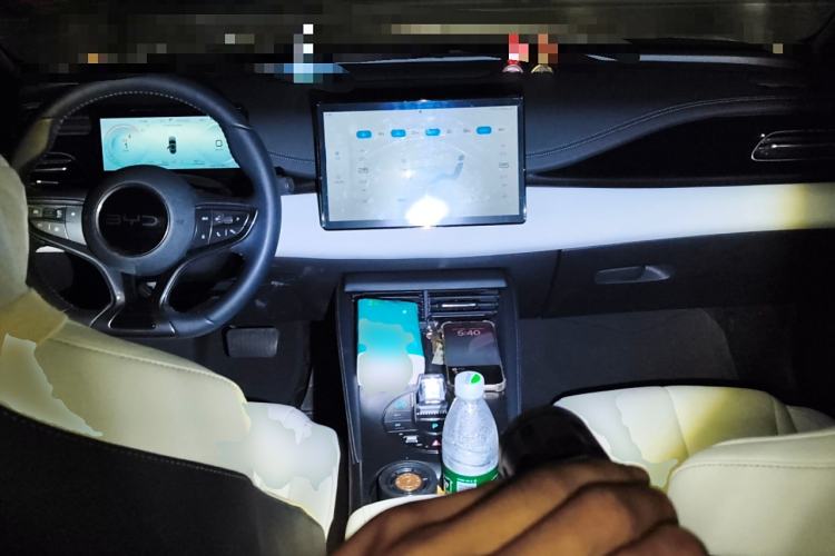 Used BYD Seal 06 New Energy 2024 DM-i 80KM Prestige Model Center Console