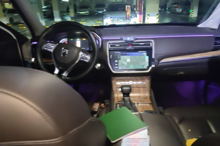 Used Roewe RX8 2018 30T Smart Connectivity Two-Wheel Drive Supreme Edition