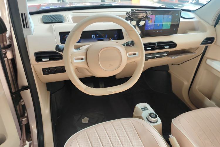 Used Geely Galaxy Panda 2023 Panda Mini 200km Endurance Bear
