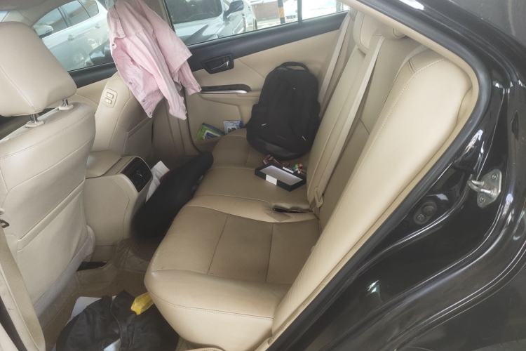 Used Toyota Camry 2015 2.0G Premier Edition
