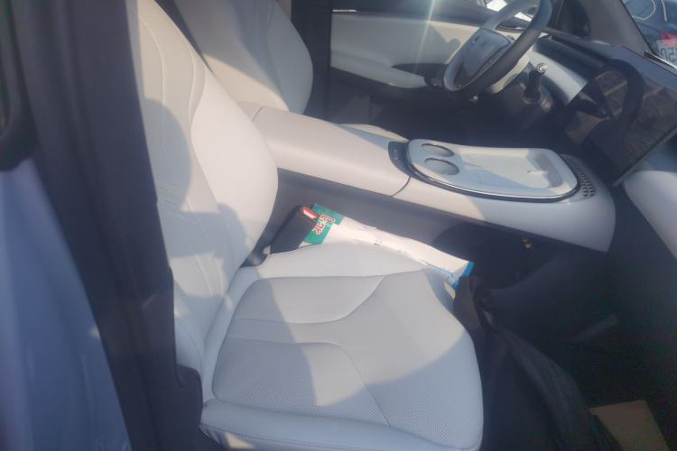 Used XPeng G7 2025 Model—602 Long Range Max Right Front Seat