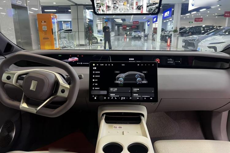 Used Avatr 06 2025 Pro Range-Extended Edition Interior 3