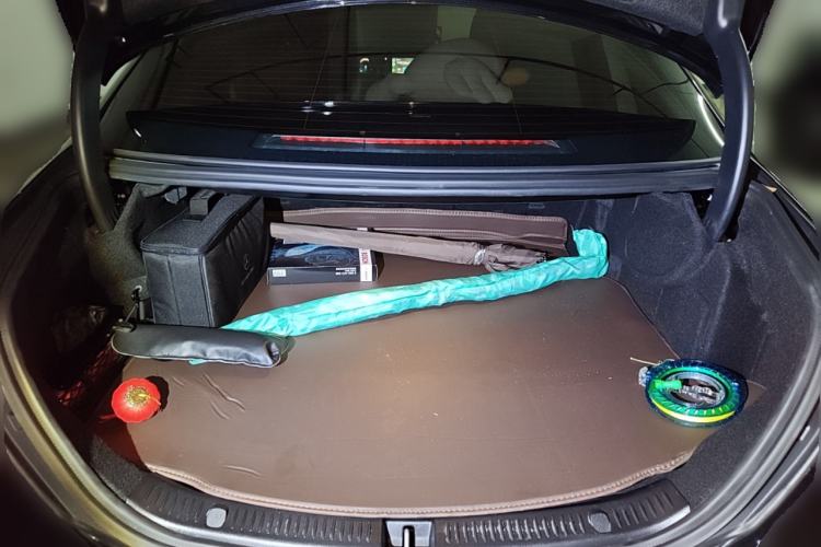 Used Mercedes-Benz E-Class New Energy 2022 Restyled E 350 e L Plug-in Hybrid Sports Sedan
