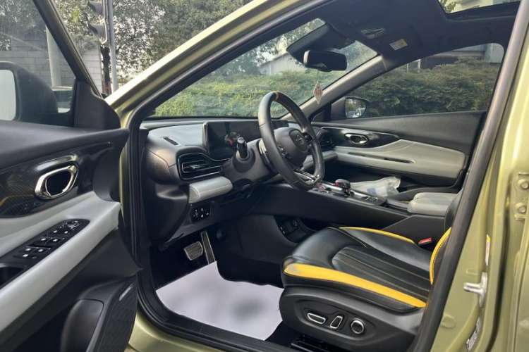 Used GAC Trumpchi EMPOW 2021 270T DCT J16 Version