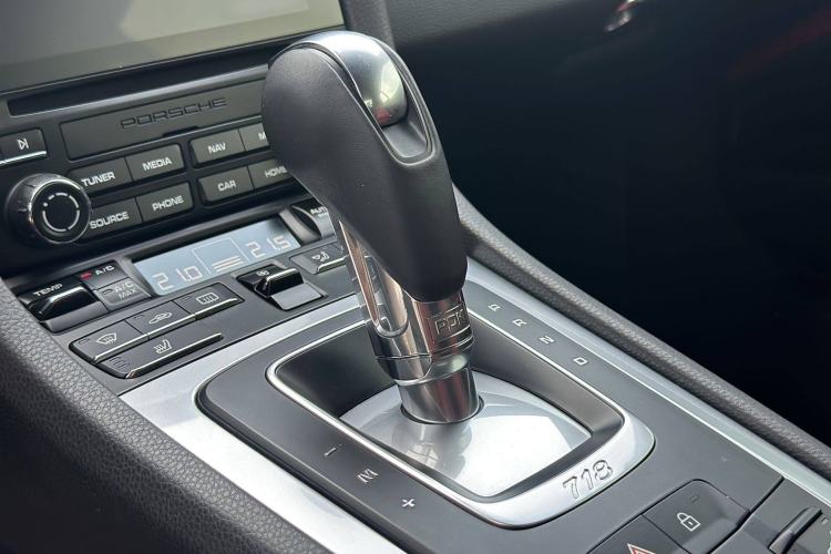 Used Porsche 718 2018 Cayman 2.0T
