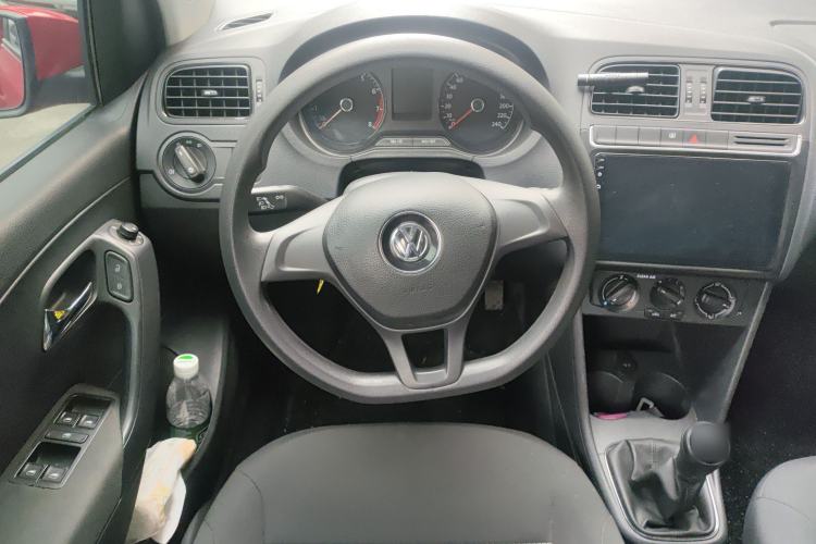 Used Volkswagen Polo 2016 1.4L Manual Fashion Model
