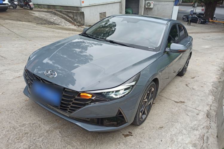 Used Hyundai Elantra 2021 1.5L CVT LUX Prestige Edition