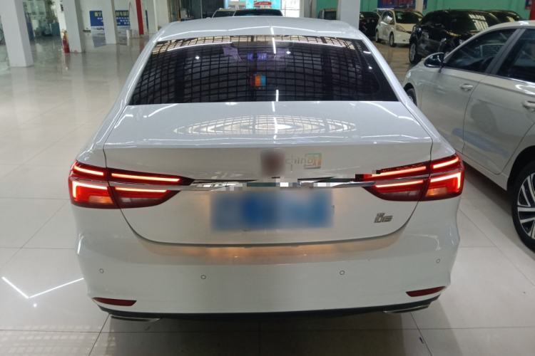 Used Roewe i6 2019 PLUS 1.6L CVT 4G Connected Flagship Deluxe Edition
