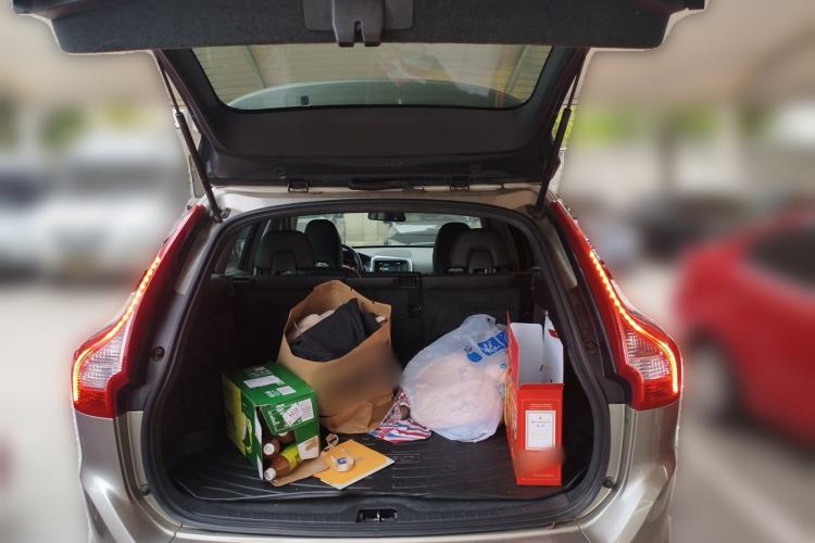 Used Volvo XC60 2015 T5 Smart Upgrade Model Trunk