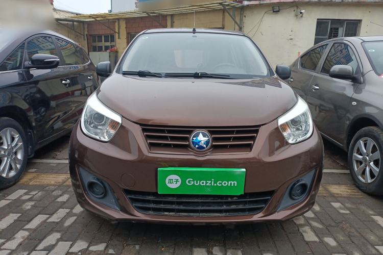 Used Venucia R30 2014 1.2L Manual Enjoyment Edition
