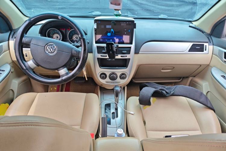 Used Buick Excelle 2013 1.5L Automatic Classic Model
