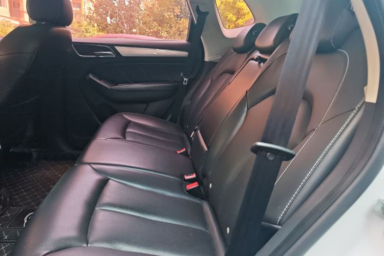 Used Roewe RX5 2018 20T Two-Wheel Drive Automatic Internet Smart Edition
