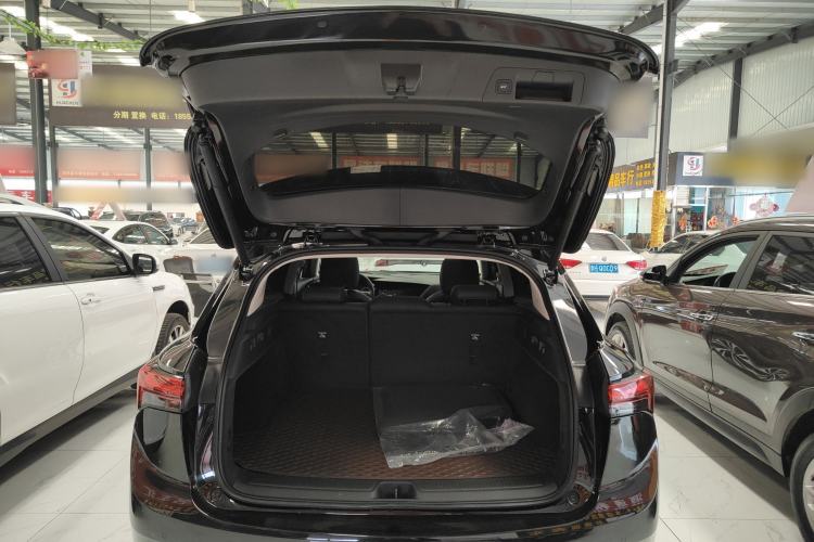 Used Buick Envision 2023 Encore S 552T Two-Wheel Drive Luxury Model
