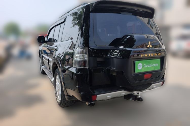 Used Mitsubishi Pajero 