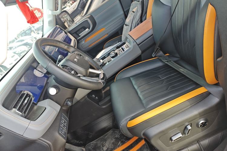 Used BAIC Off-Road BJ40 2024 2.0T All-New Urban Hunter Edition Ultimate Version
