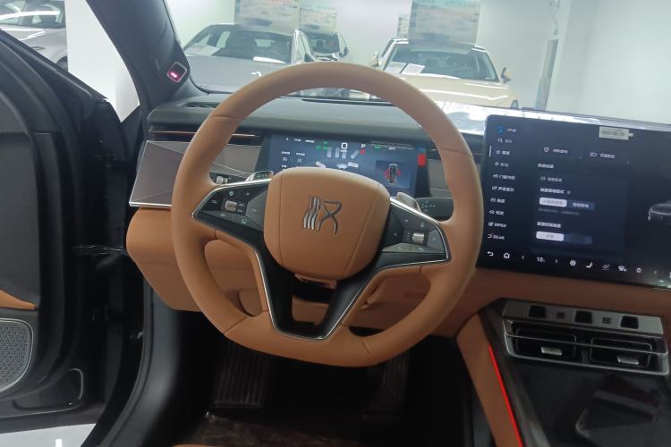 Used BYD Han L 2025 DM-i 200km LiDAR Flagship Model Steering Wheel