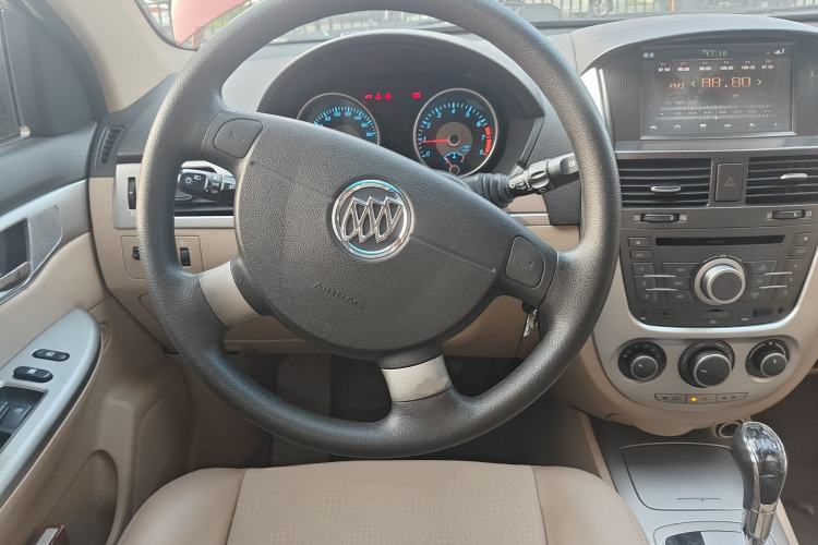 Used Buick Excelle 2015 1.5L Automatic Classic Model
