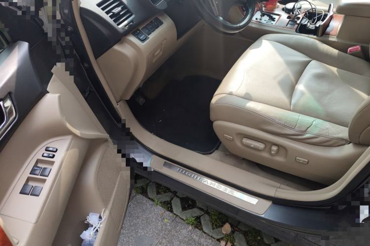 Used Toyota Highlander 2009 2.7L Two-Wheel Drive 7-Seater Supreme Edition Driver Seat