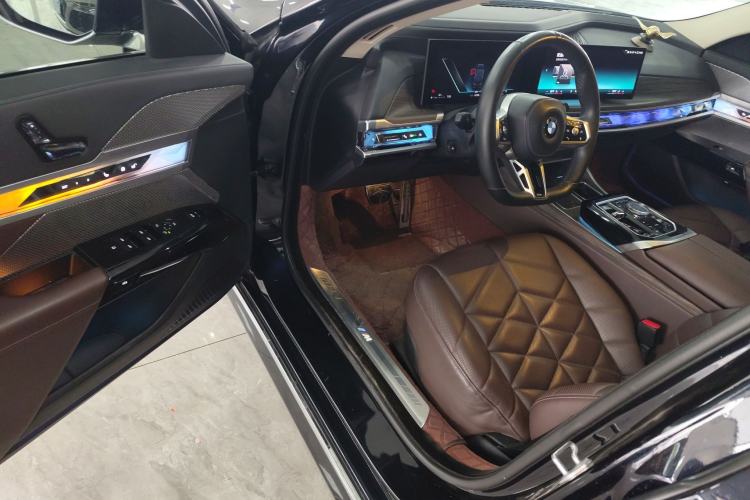 Used BMW 7 Series 2023 735Li M Sport Package
