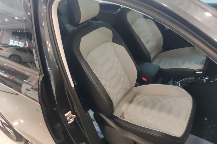 Used Volkswagen Tayron 2023 330TSI Two-Wheel-Drive Luxury Plus Advanced Version