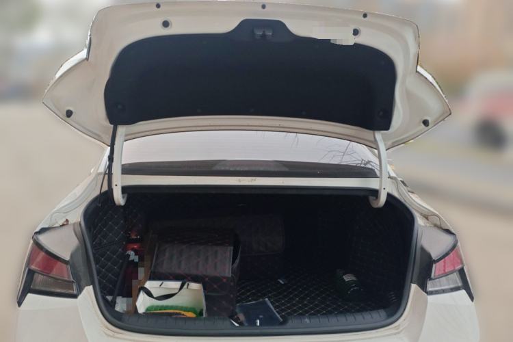 Used Hyundai Elantra 2021 1.5L CVT GLX Elite Edition Trunk