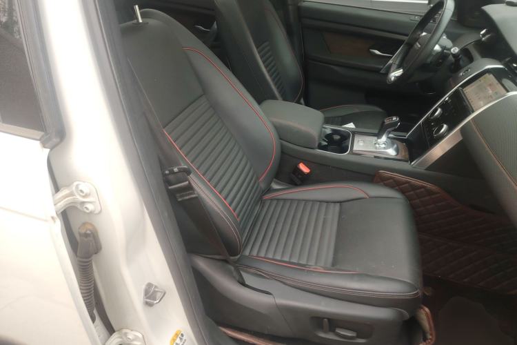 Used Land Rover Discovery Sport 2021 249 PS R-Dynamic S Performance Edition Right Front Seat