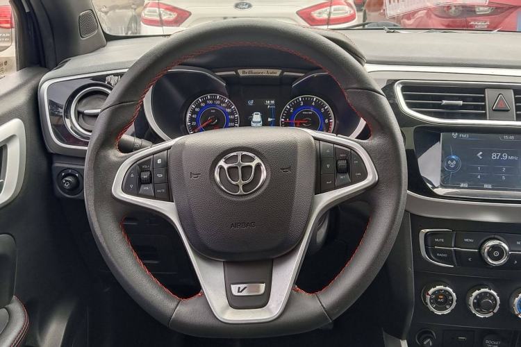 Used Brilliance V3 2015 1.5L Manual Smart Version
