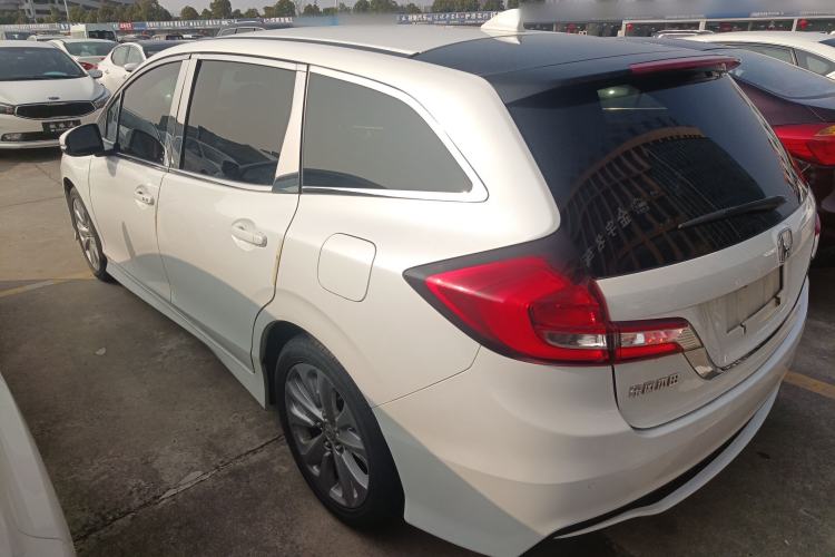 Used Honda Jade 2017 1.8L automatic Comfort version 5 seats
