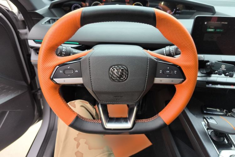 Used CHANGAN UNI-V iDD 2023 ZhiDian iDD 1.5T 113km Smart & Fun Version
