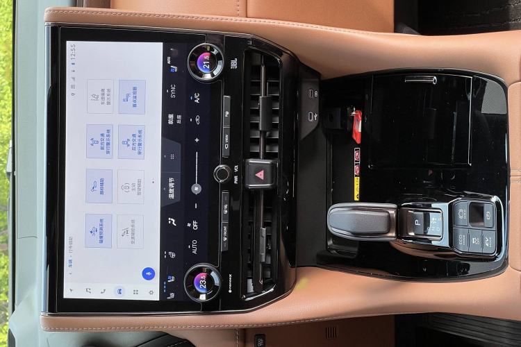 Used Toyota Alphard 2024 Dual-Engine 2.5L Prestige Edition
