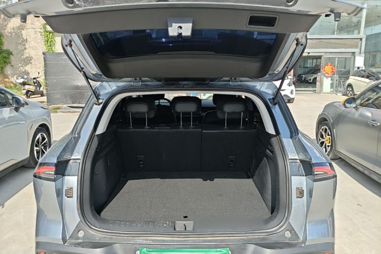 Used Baojun Yunhai 2024 600km Pure Electric Version Trunk