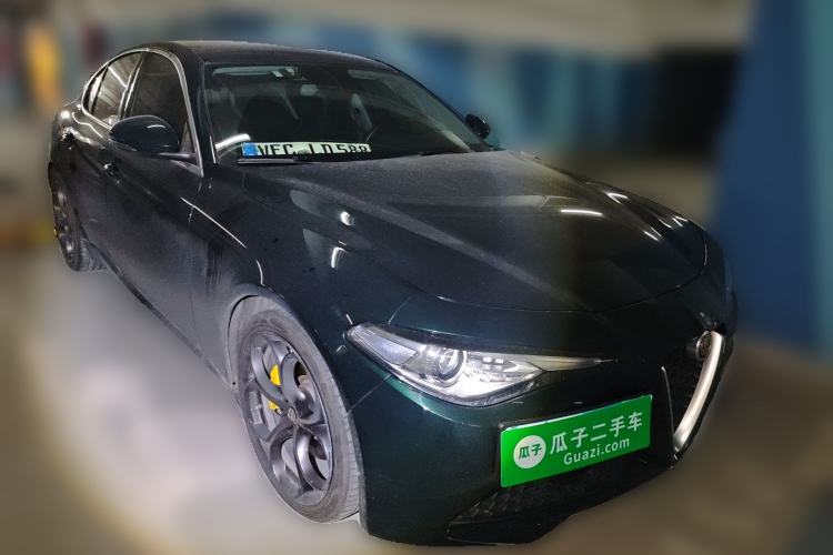 Used Alfa Romeo Giulia 2021 2.0T 280HP Luxury Edition
