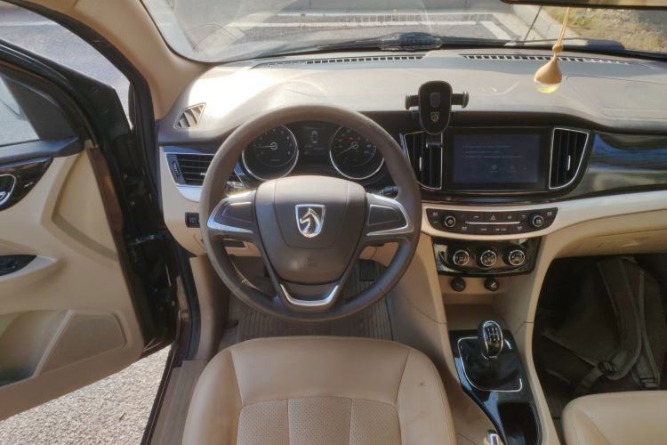 Used Baojun 730 2016 1.8L Manual Comfort Version 7 Seats
