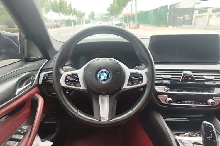 Used BMW 5 Series New Energy 2022 Second Facelift 535Le Pioneer Edition M Sport Package Steering Wheel