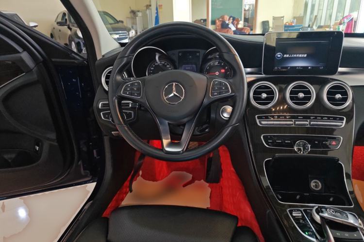 Used Mercedes-Benz C-Class 2015 Facelift C 180 L
