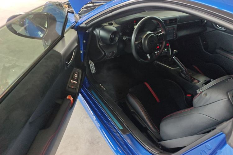 Used Subaru BRZ 2022 2.4L Manual Version
