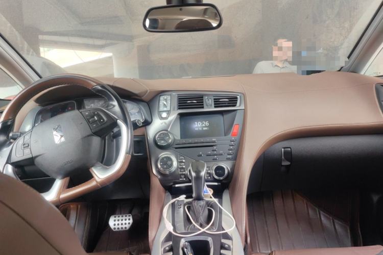 Used DS 5 2015 1.8T Prestige Edition THP200 Center Console