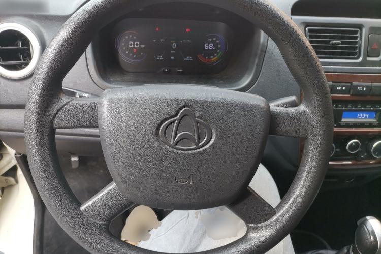 Used Chana Ruixing EM60 2022 All-Electric Van 4498 mm Long Flat Roof with Rear-Hinged Doors 2 Seats 70 kW 41.86 kWh