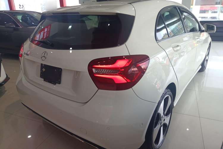 Used Mercedes-Benz A-Class 2016 A 200 Fashion Model
