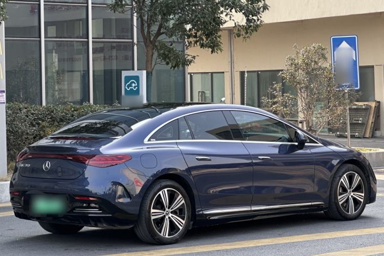 Used Mercedes-Benz EQE 2022 350 Luxury Edition Exterior 3